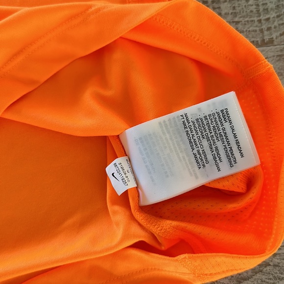NIKE Ladies Size M Tank Top Excellent Condition ORANGE - Picture 3 of 6